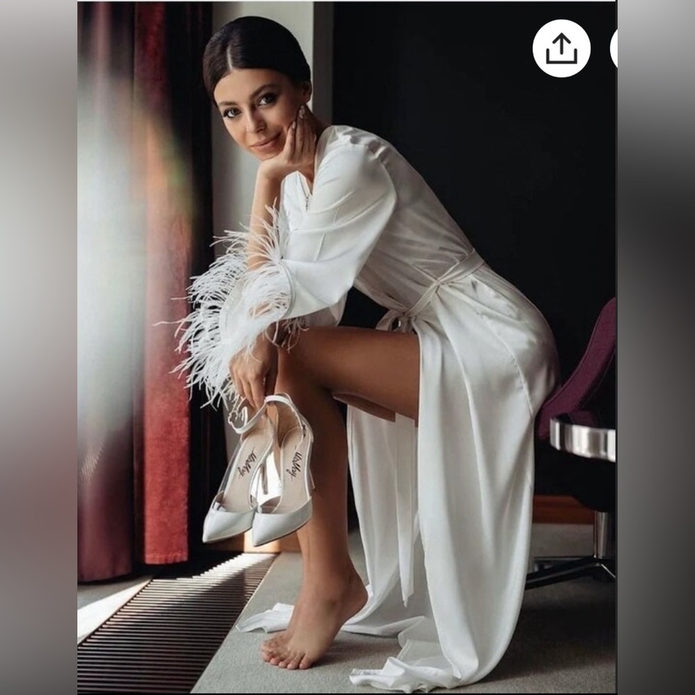 Long White Bridal Robe with Feather Sleeves